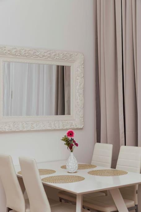 Appartamento Modern Stylish Comfortable 2 Bedroom *