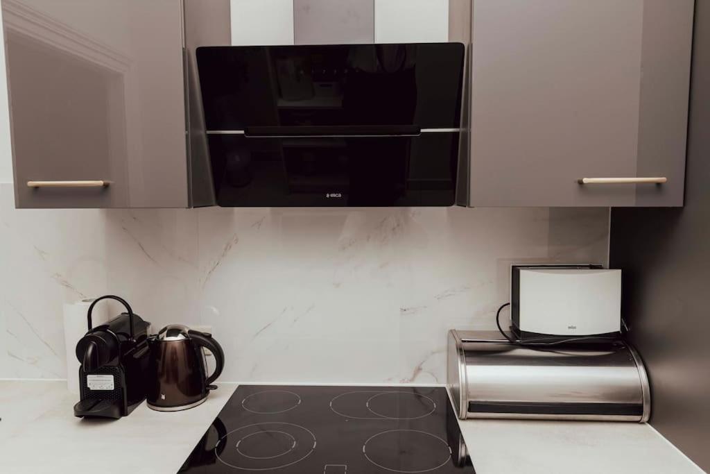 Modern Stylish Comfortable 2 Bedroom Appartamento