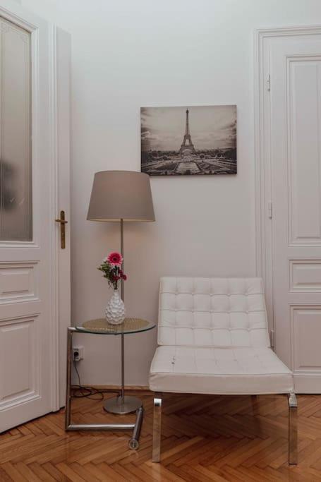 Modern Stylish Comfortable 2 Bedroom Appartamento Vienna